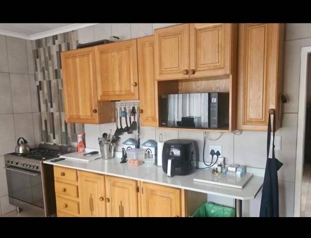 4 BEDROOM HOUSE FOR SALE IN ELDORAIGNE